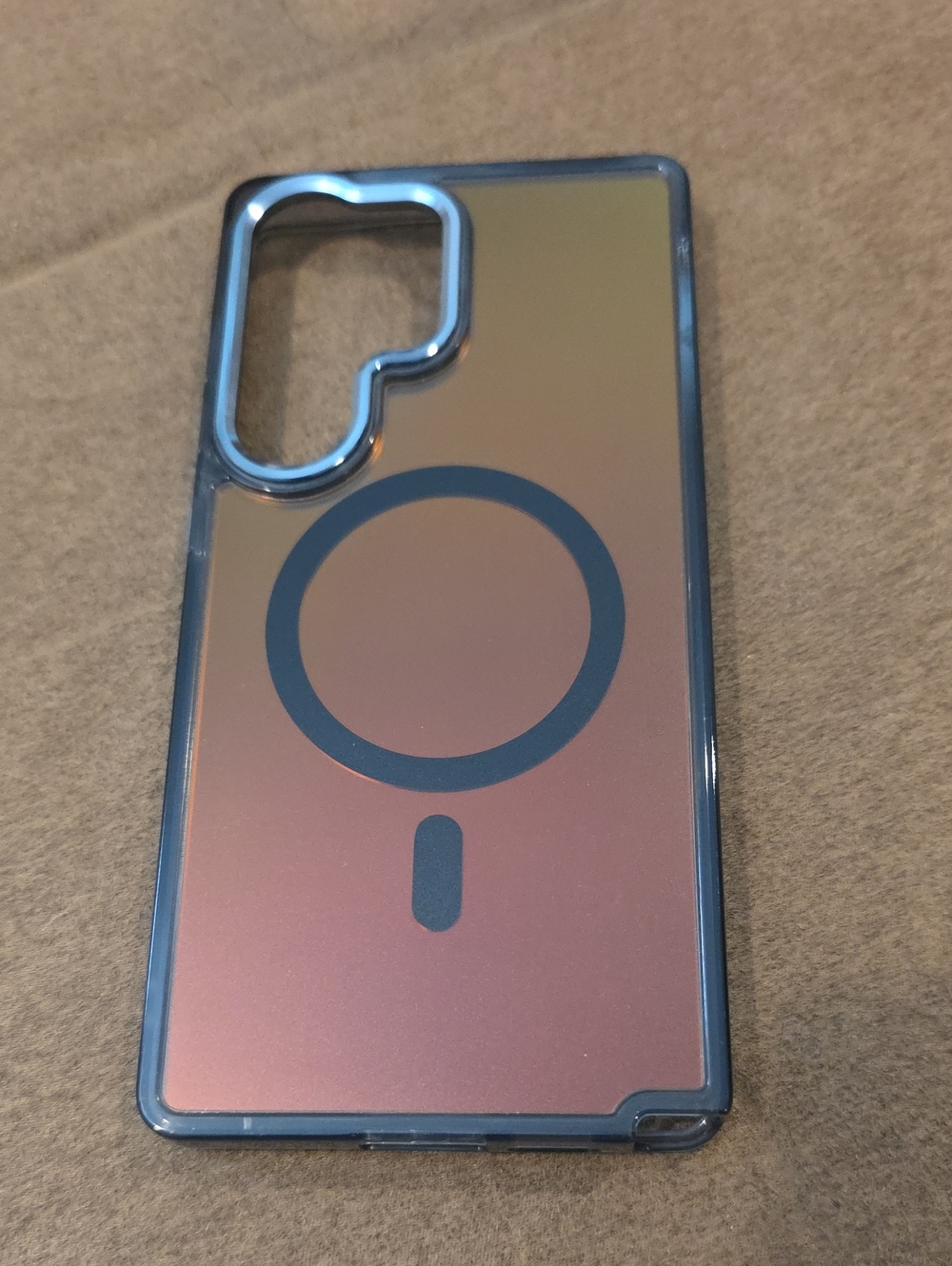 MagSafe-Compatible Gradient Phone Case - Rose Gold Samsung S25 Ultra.